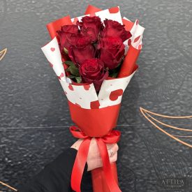 Dobbanó Szívek Virágcsokor