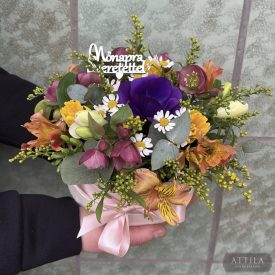 Nőnapra Szeretettel  Virágdoboz